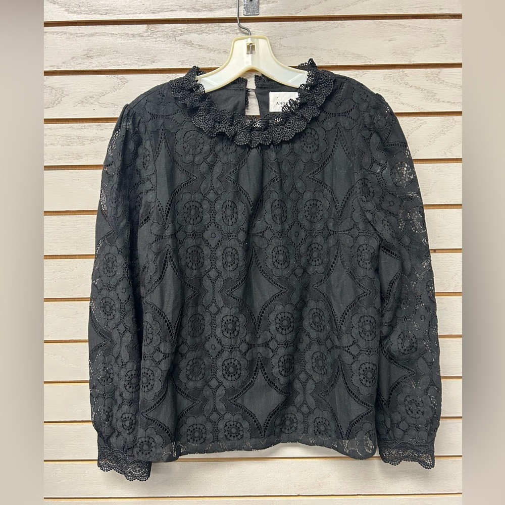 ANDREE BY UNIT Black Lace Blouse